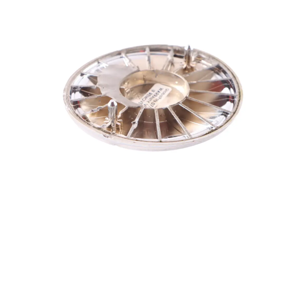 Emblemat Bagażnika Logo Tył do BMW E65 E66 o numerze 7135356 BMW E65 E66 Emblemat Bagażnika Logo Tył - SKU 7135356-1 - Numer Części 7135356