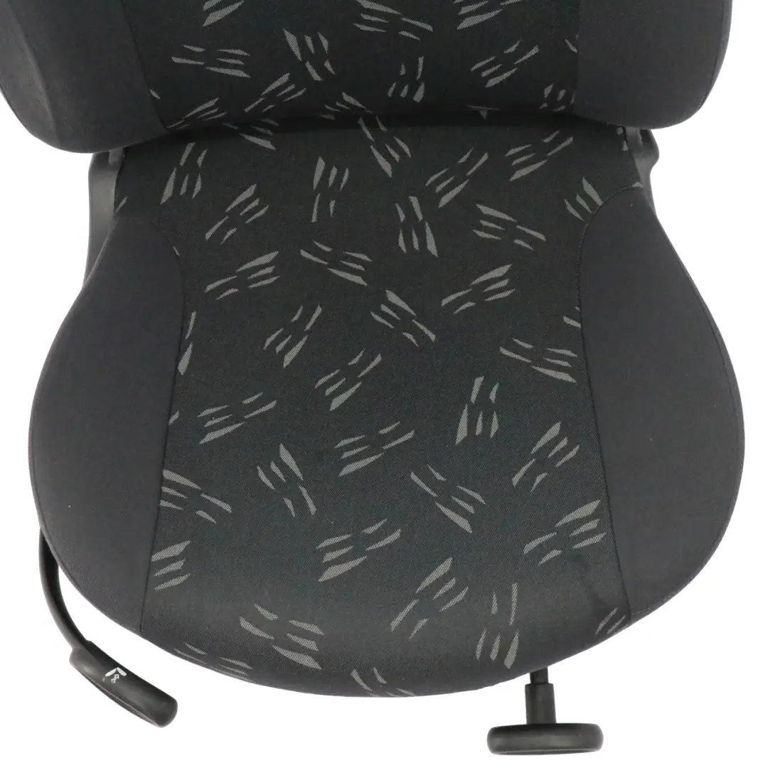Delantero Derecho Tela Asiento Random Panther Negro para Mini Cooper One R50 con número de pieza 7136282 Mini Cooper One R50 Delantero Derecho Tela Asiento Random Panther Negro - SKU 7136282-1 - Número de pieza 7136282
