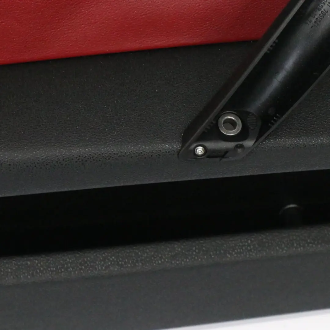 Panneau garniture carte porte avant gauche Cuir Noir Rouge pour BMW Z4 E85 E86 à propos du numéro de pièce 7145671 BMW Z4 E85 E86 Panneau garniture carte porte avant gauche Cuir Noir Rouge - SKU 7145671-1 - Numéro de pièce 7145671