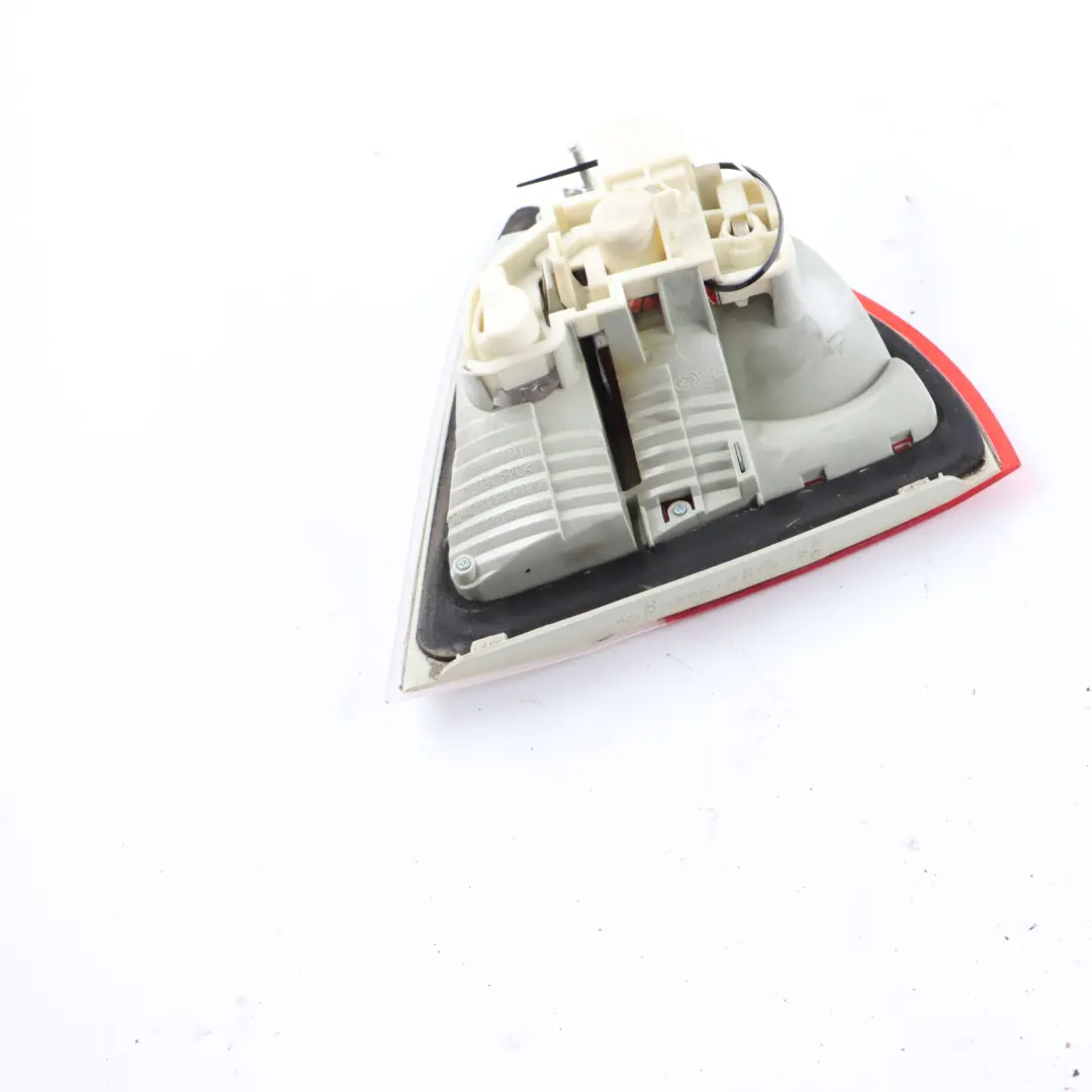 Heckleuchte Rücklicht Heckklappe Hinten Rechts für BMW E91 Touring mit Teilenummer 7160064 BMW E91 Touring Heckleuchte Rücklicht Heckklappe Hinten Rechts - SKU 7160064 - Teilenummer 7160064