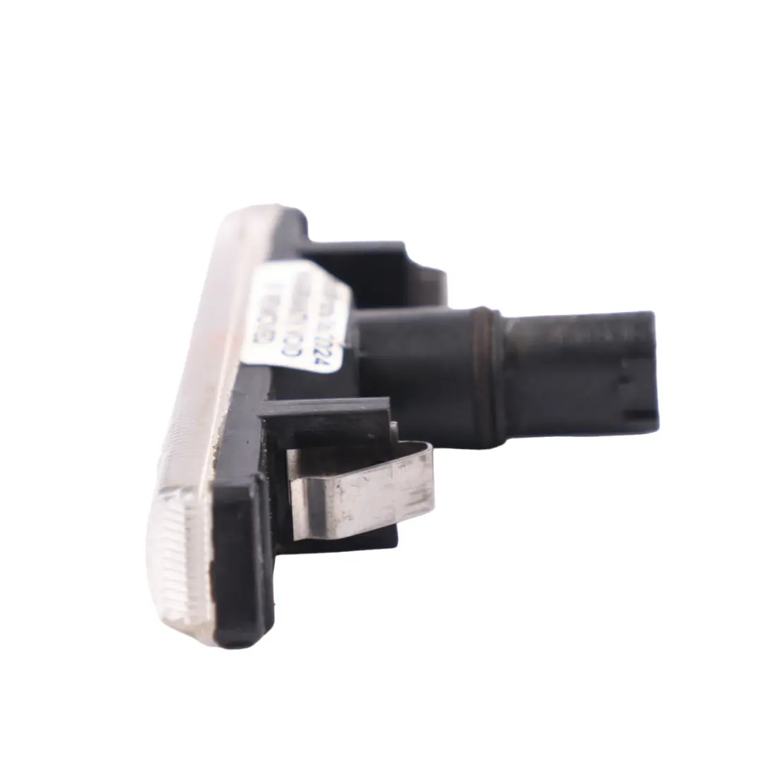 Led Indicator Side Light Signal to BMW E46 with Part number 7165845 BMW E46 Led Indicator Side Light Signal - SKU 7165845 - Part number 7165845