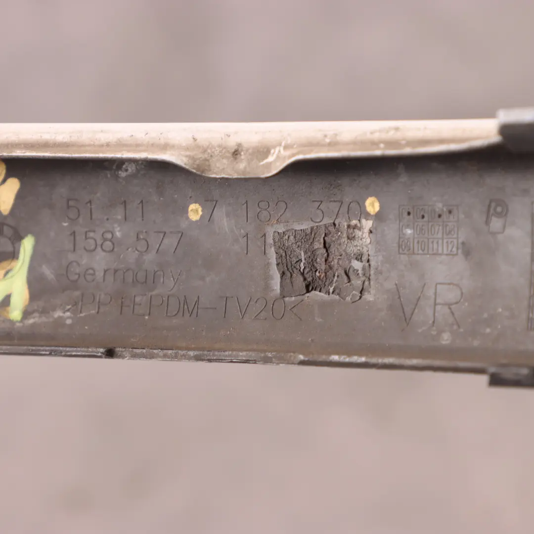 Front Bumper Protective Rubber Trim Strip Right O/S Alpinweiss to BMW 1 Series E81 with Part number 7185132 BMW 1 Series E81 Front Bumper Protective Rubber Trim Strip Right O/S Alpinweiss - SKU 7185132-AW - Part number 7185132