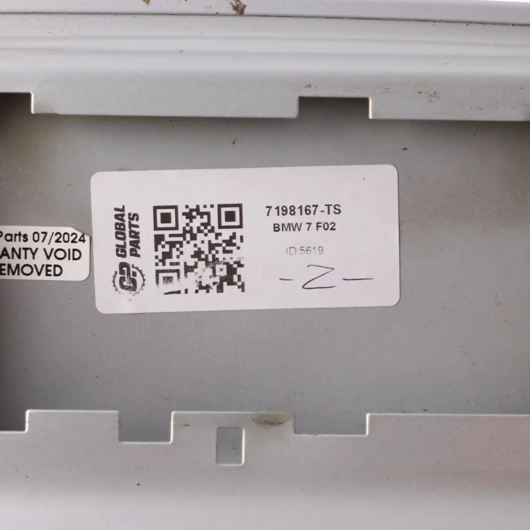 Flap BMW 7 F02 F03 F04 Tank Cap Cover Titan Silver Metallic - 354 to Fuel with Part number 7198167 Fuel Flap BMW 7 F02 F03 F04 Tank Cap Cover Titan Silver Metallic - 354 - SKU 7198167-TS - Part number 7198167