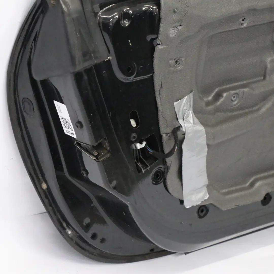 Porta anteriore sinistra Roadster Black Sapphire Metallic - 475 per BMW Z4 E85 con numero di parte 7201637 BMW Z4 E85 Porta anteriore sinistra Roadster Black Sapphire Metallic - 475 - SKU 7201637-BS - Numero di parte 7201637