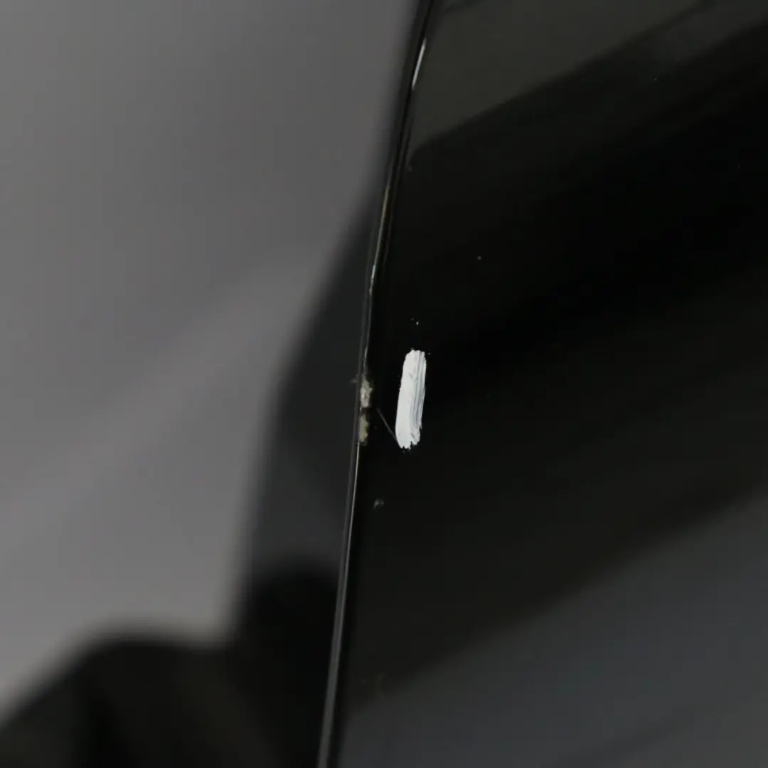 Panneau gauche Schwarz 2 Black - 668 pour Porte avant Mini R50 R52 R53 Cooper à propos du numéro de pièce 7202911 Porte avant Mini R50 R52 R53 Cooper Panneau gauche Schwarz 2 Black - 668 - SKU 7202911-SCH - Numéro de pièce 7202911