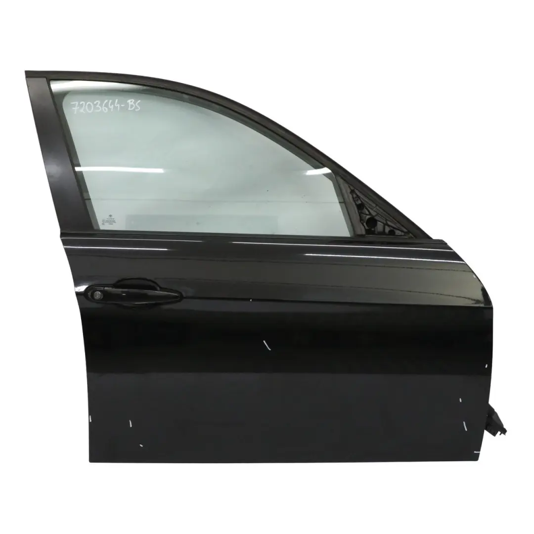 Drzwi Prawe Przednie Black Sapphire Czarny Metalik - 475 do BMW E90 E91 o numerze 7203644 BMW E90 E91 Drzwi Prawe Przednie Black Sapphire Czarny Metalik - 475 - SKU 7203644-BS - Numer Części 7203644