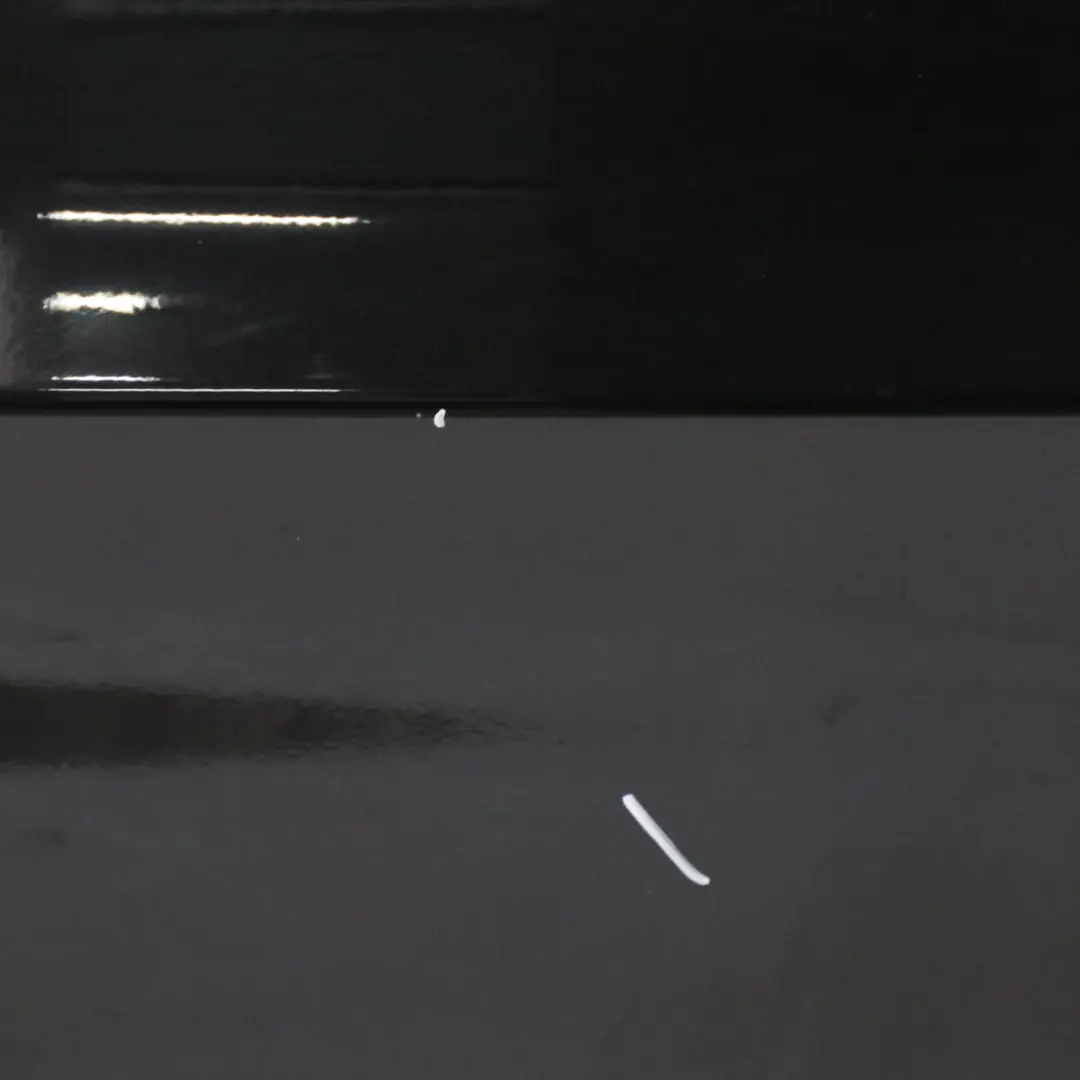 Puerta Delantera Derecha Black Sapphire Metallic - 475 para BMW E90 E91 con número de pieza 7203644 BMW E90 E91 Puerta Delantera Derecha Black Sapphire Metallic - 475 - SKU 7203644-BS - Número de pieza 7203644