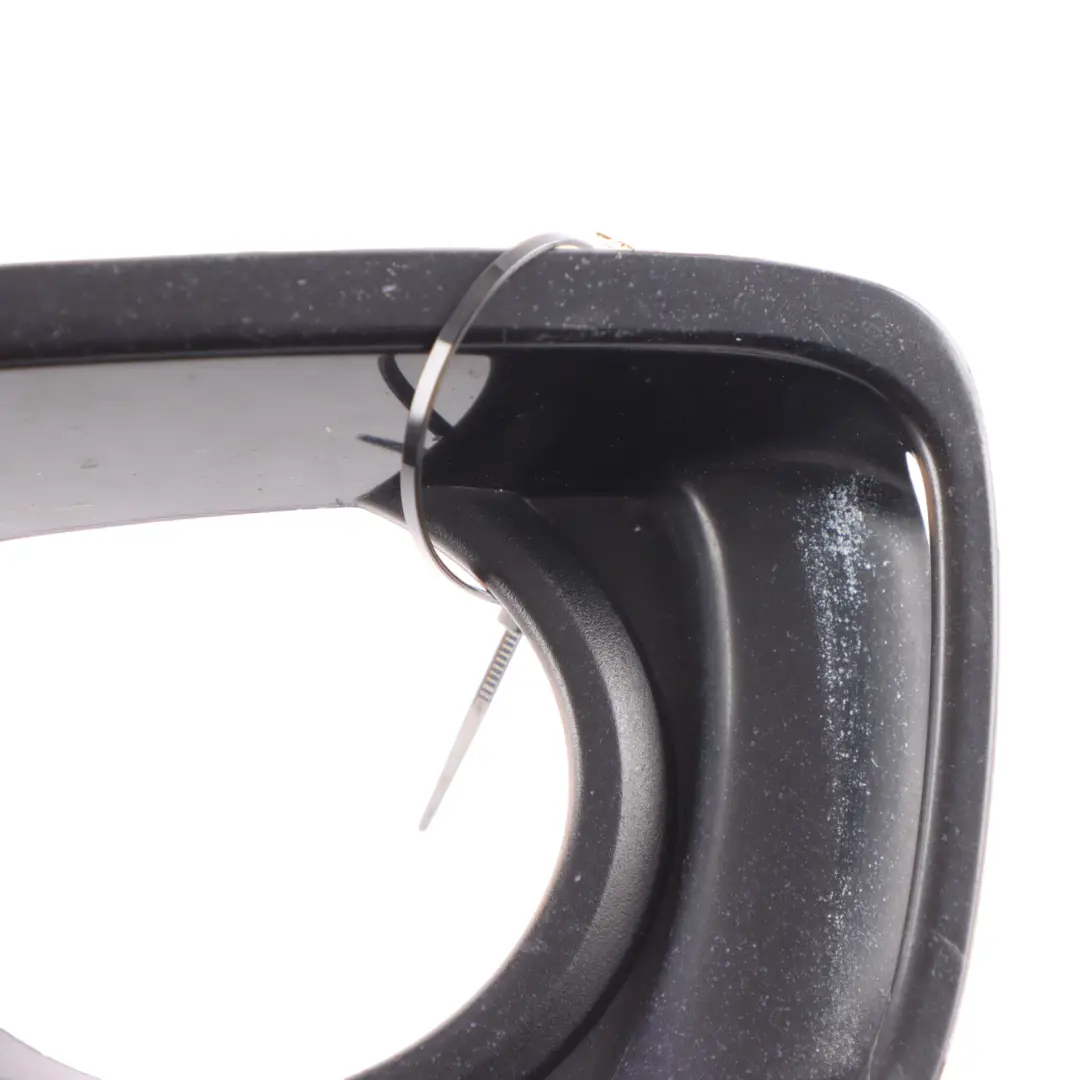 Garniture Pare-Chocs Avant Gauche Sport Line pour BMW F30 F31 à propos du numéro de pièce 7300737 BMW F30 F31 Garniture Pare-Chocs Avant Gauche Sport Line - SKU 7300737 - Numéro de pièce 7300737