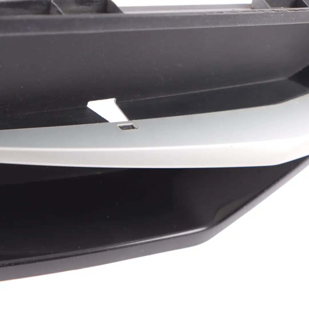 Kratka Zderzaka Przedniego Lewa Sport Line do BMW F30 F31 o numerze 7300737 BMW F30 F31 Kratka Zderzaka Przedniego Lewa Sport Line - SKU 7300737 - Numer Części 7300737