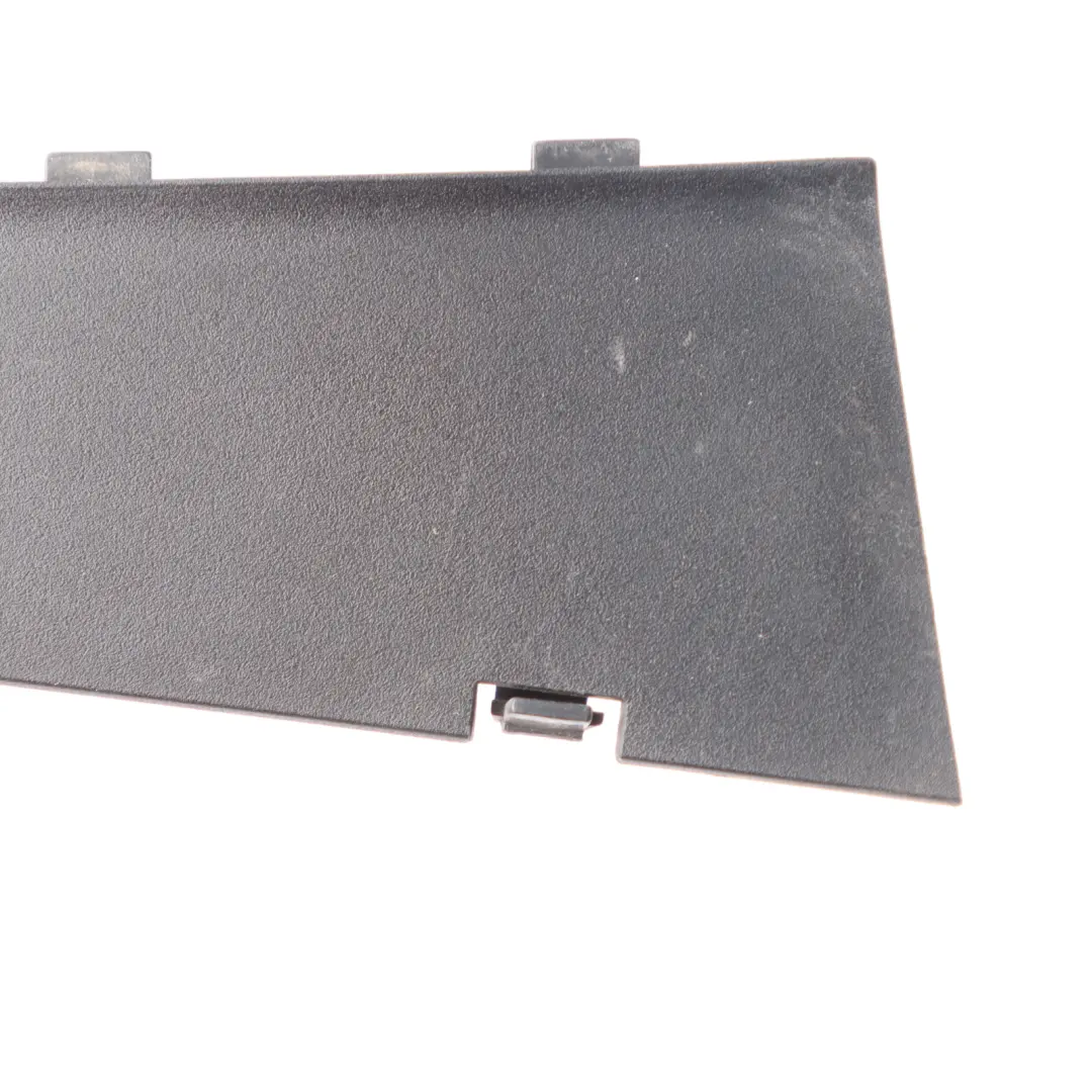 BMW F83 Fanale posteriore Pannello di copertura destra 7366068 - SKU 7366068-1 - Numero di parte 7350868