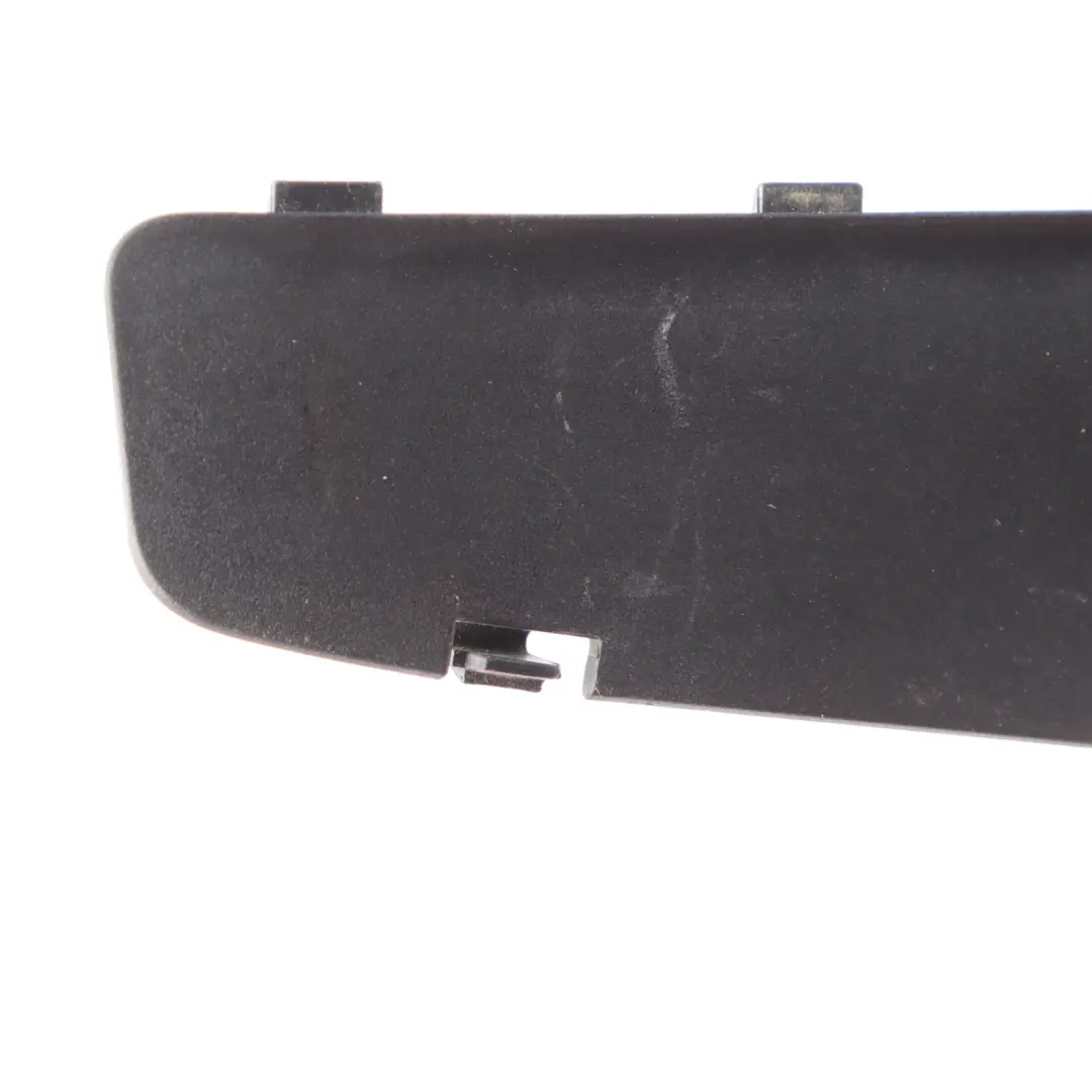 Fanale posteriore Pannello di copertura destra 7366068 per BMW F83 con numero di parte 7350868 BMW F83 Fanale posteriore Pannello di copertura destra 7366068 - SKU 7366068-1 - Numero di parte 7350868