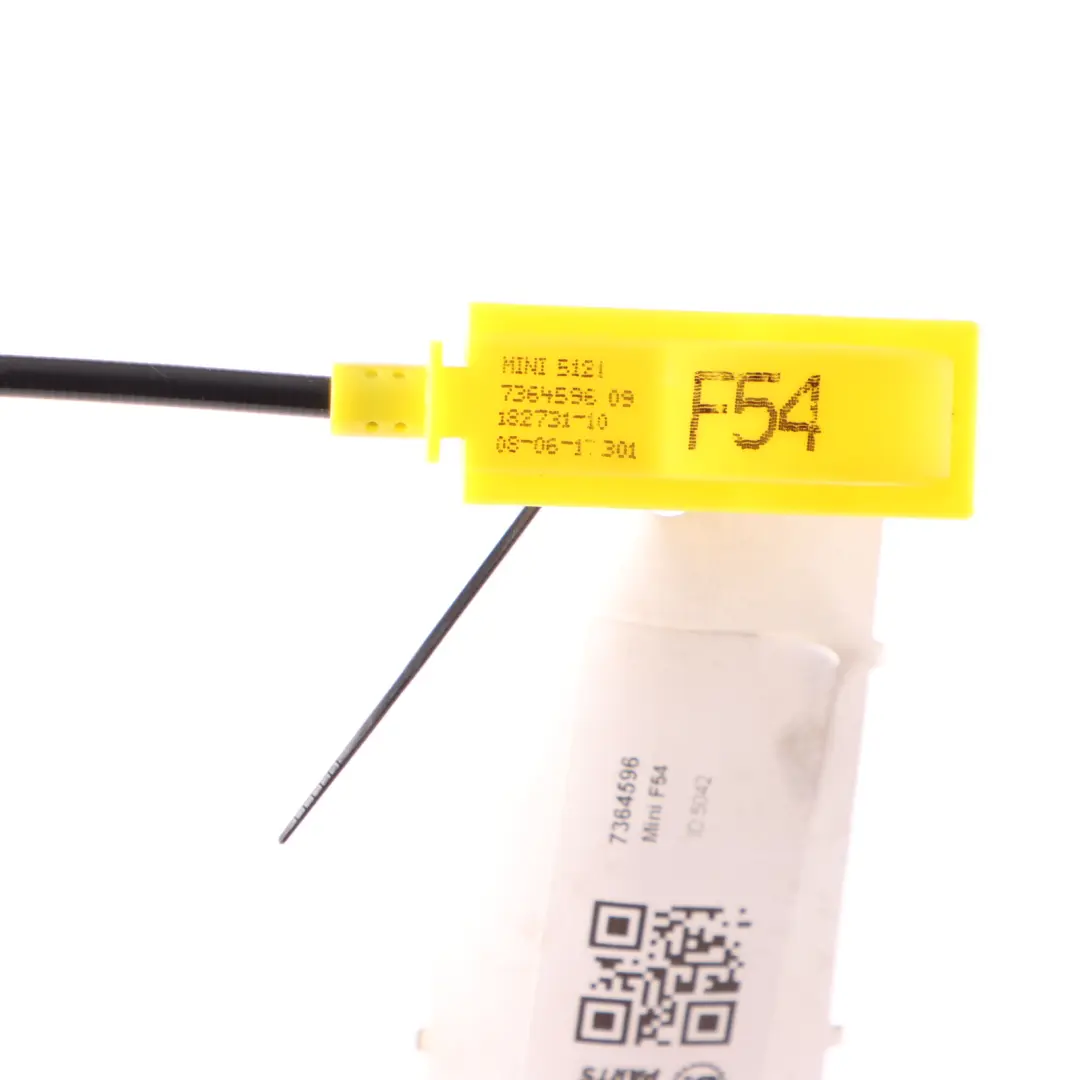 Cięgno Linka Klamki Zamka Drzwi Przód do Mini F54 o numerze 7364596 Mini F54 Cięgno Linka Klamki Zamka Drzwi Przód - SKU 7364596 - Numer Części 7364596