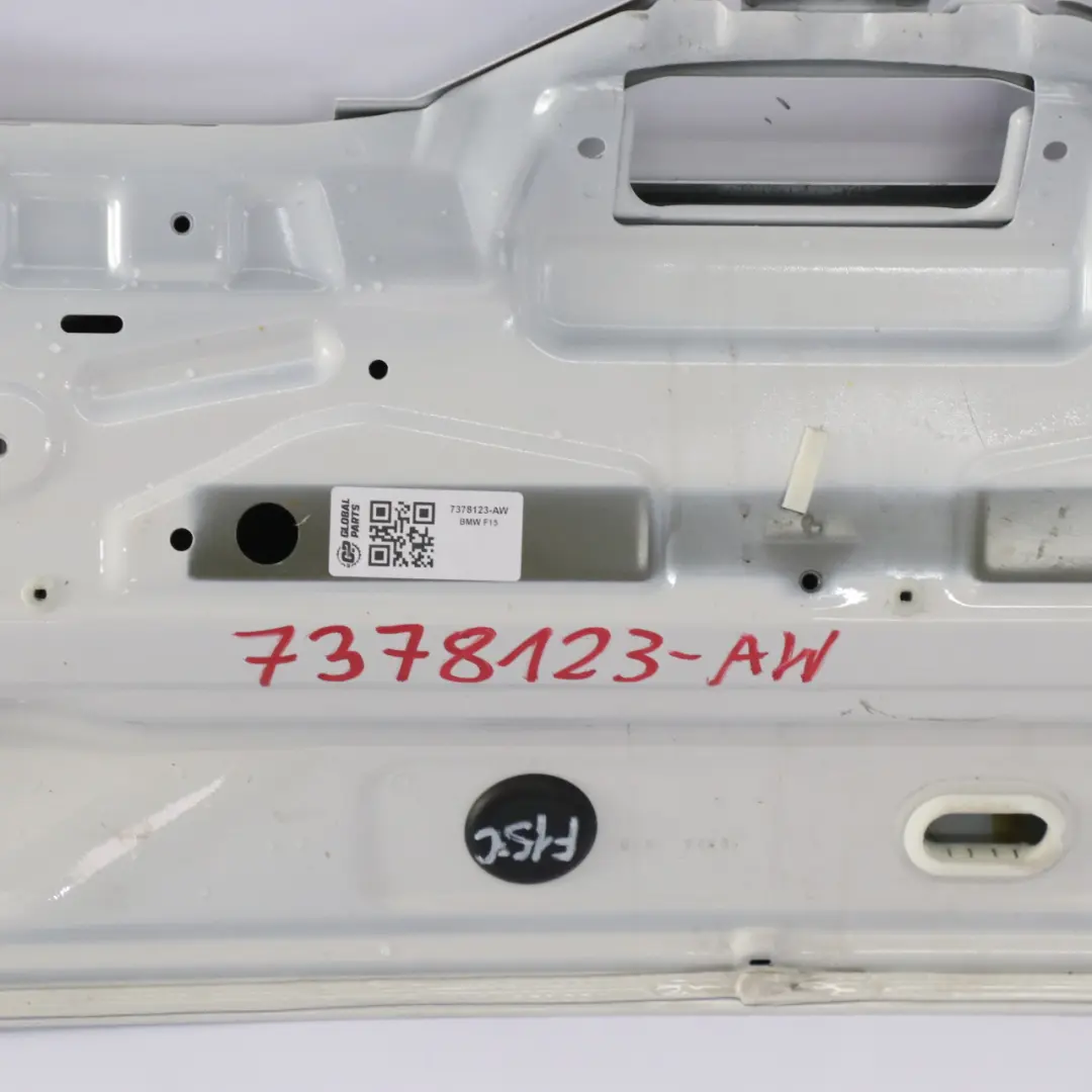 Burta Pokrywa Klapy Bagażnika Dolna Biała do BMW X5 F15 o numerze 7378123 BMW X5 F15 Burta Pokrywa Klapy Bagażnika Dolna Biała - SKU 7378123-AW - Numer Części 7378123