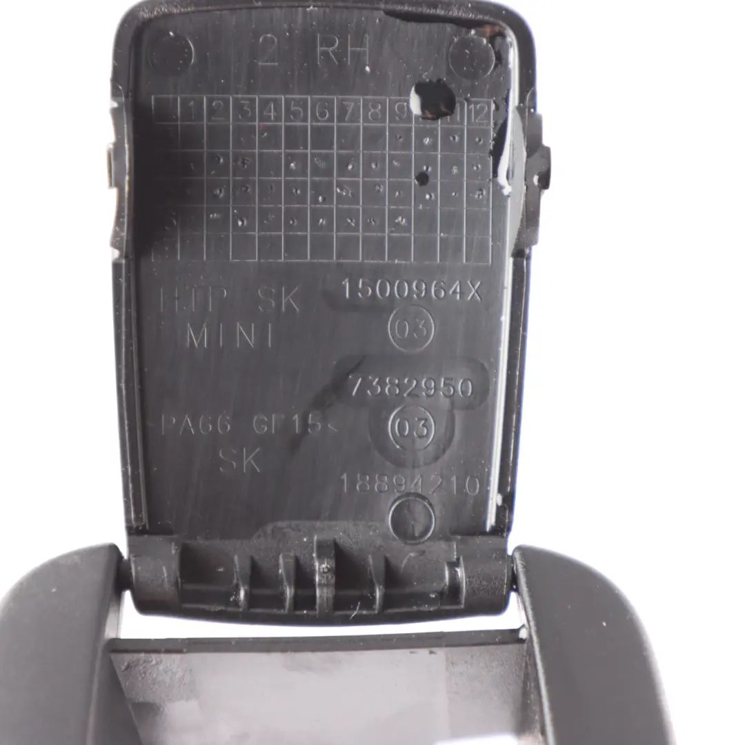 Isofix Abdeckung Mini F55 F56 Rücksitzbank Isofix Trim Rechts Schwarz für mit Teilenummer 7382950 Isofix Abdeckung Mini F55 F56 Rücksitzbank Isofix Trim Rechts Schwarz - SKU 7382950 - Teilenummer 7382950