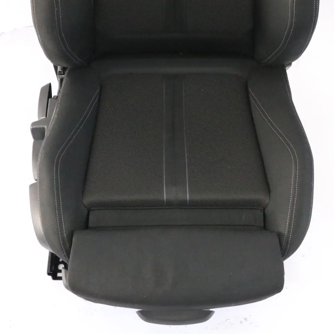 Fotel Prawy Przód Materiałowy Antracyt Szary do BMW F20 LCI M Sport o numerze 7392458 BMW F20 LCI M Sport Fotel Prawy Przód Materiałowy Antracyt Szary - SKU 7392458-1 - Numer Części 7392458