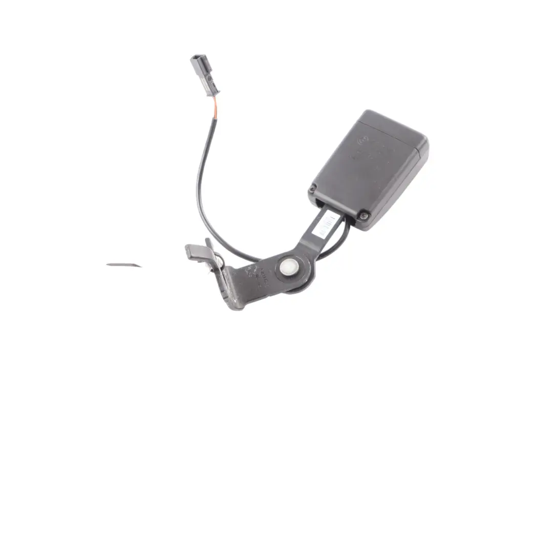 Buckle BMW X5 F15 F85 M Tensioner Belt Rear Left N/S Black to Seat with Part number 7395075 Seat Buckle BMW X5 F15 F85 M Tensioner Belt Rear Left N/S Black - SKU 7395075 - Part number 7395075