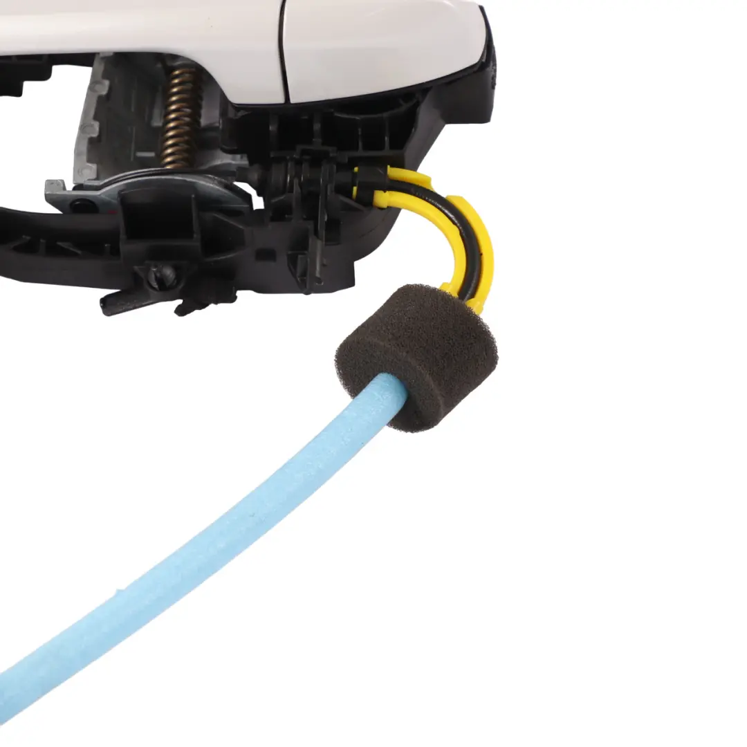 BMW F46 Poignée de porte extérieure arrière gauche Blanc Minéral - A96 - SKU 7396307-MW - Numéro de pièce 7396307