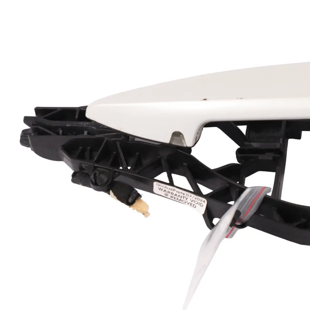 BMW F46 Klamka Zewnetrzna Tylna Lewa Biała Mineral White - A96 - SKU 7396307-MW - Numer Części 7396307