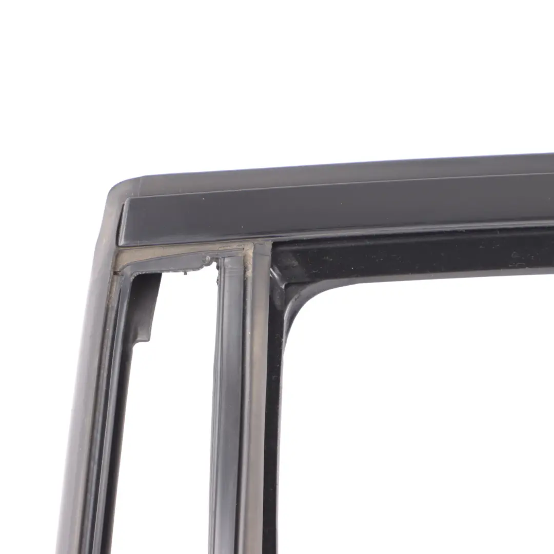 Embellecedor guía de la ventana Puerta trasera izquierda para BMW G20 con número de pieza 7407405 BMW G20 Embellecedor guía de la ventana Puerta trasera izquierda - SKU 7407405 - Número de pieza 7407405