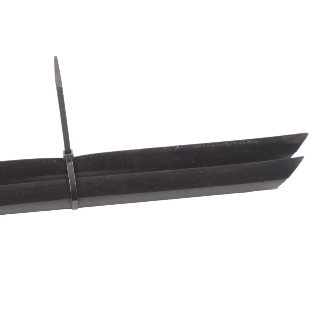 Joint de vitre BMW G20 G21 Porte avant gauche Joint intérieur pour à propos du numéro de pièce 7407419 Joint de vitre BMW G20 G21 Porte avant gauche Joint intérieur - SKU 7407419 - Numéro de pièce 7407419