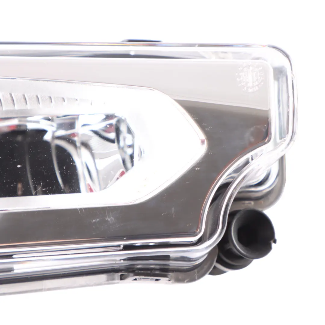 Fog LED Lamp BMW X3 G01 X4 G02 Front Bumper Lower Fog Light Right O/S to with Part number 7412528 Fog LED Lamp BMW X3 G01 X4 G02 Front Bumper Lower Fog Light Right O/S - SKU 7412528 - Part number 7412528