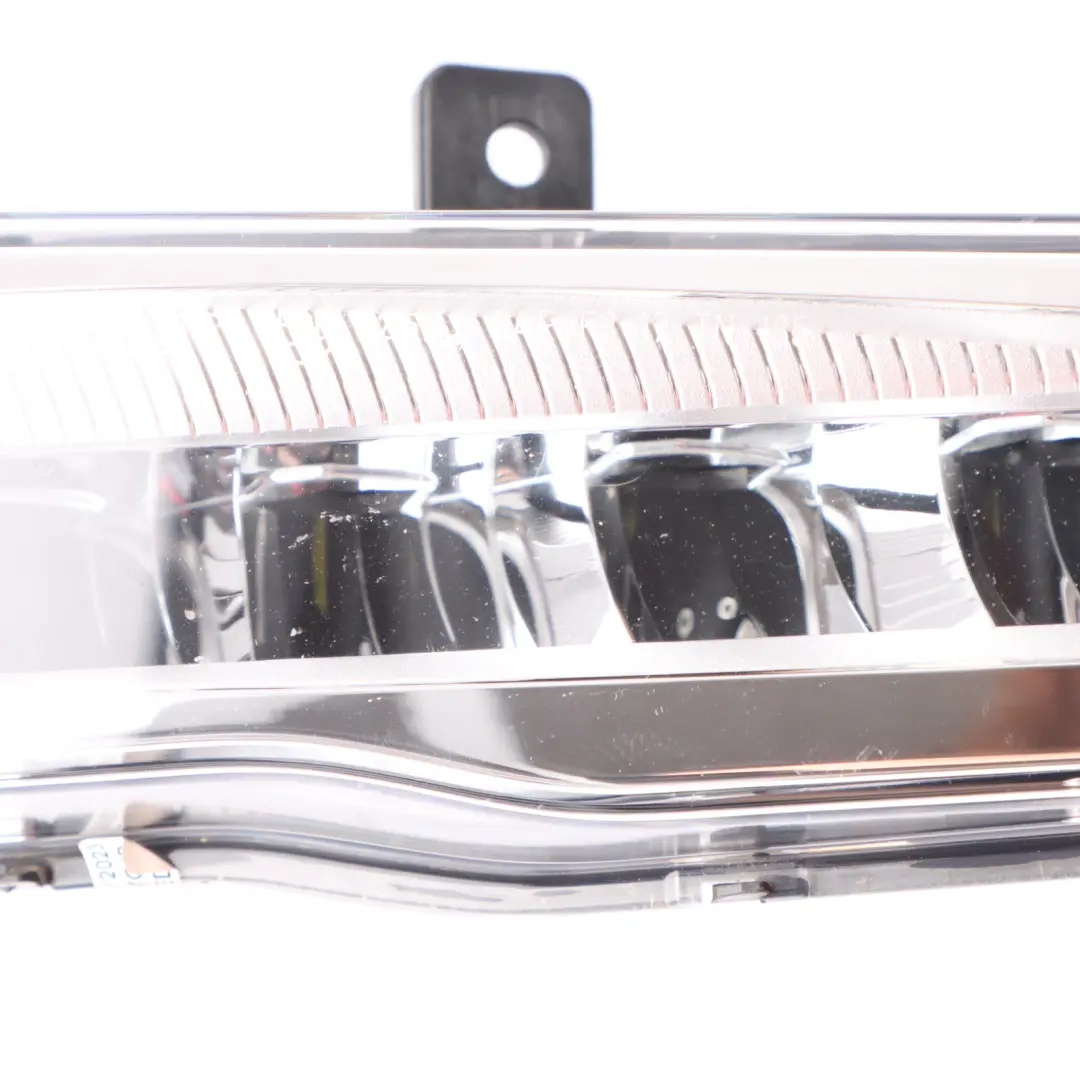 Fog LED Lamp BMW X3 G01 X4 G02 Front Bumper Lower Fog Light Right O/S to with Part number 7412528 Fog LED Lamp BMW X3 G01 X4 G02 Front Bumper Lower Fog Light Right O/S - SKU 7412528 - Part number 7412528