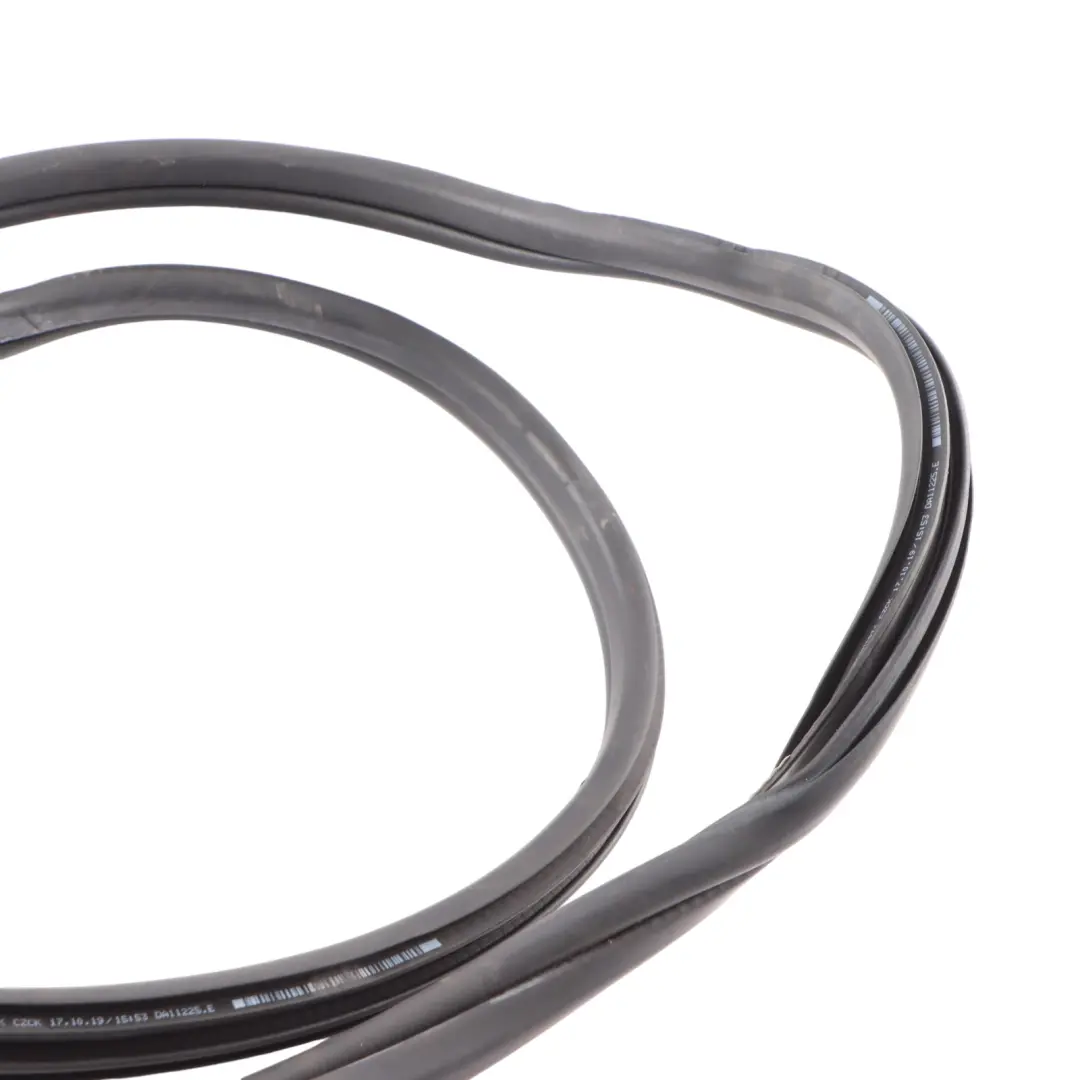 Junta Protección Borde Trasero Puerta Izquierda Derecha para BMW X2 F39 con número de pieza 7420830 BMW X2 F39 Junta Protección Borde Trasero Puerta Izquierda Derecha - SKU 7420830 - Número de pieza 7420830