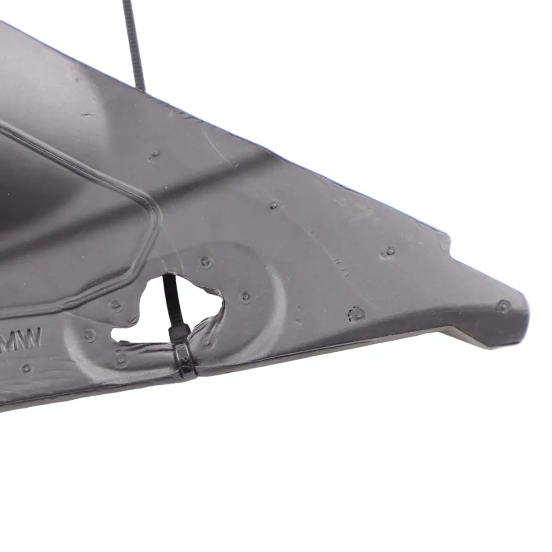 Junta Aislamiento Retrovisor Exterior Derecho Triángulo para BMW G20 G21 con número de pieza 7432204 BMW G20 G21 Junta Aislamiento Retrovisor Exterior Derecho Triángulo - SKU 7432204 - Número de pieza 7432204