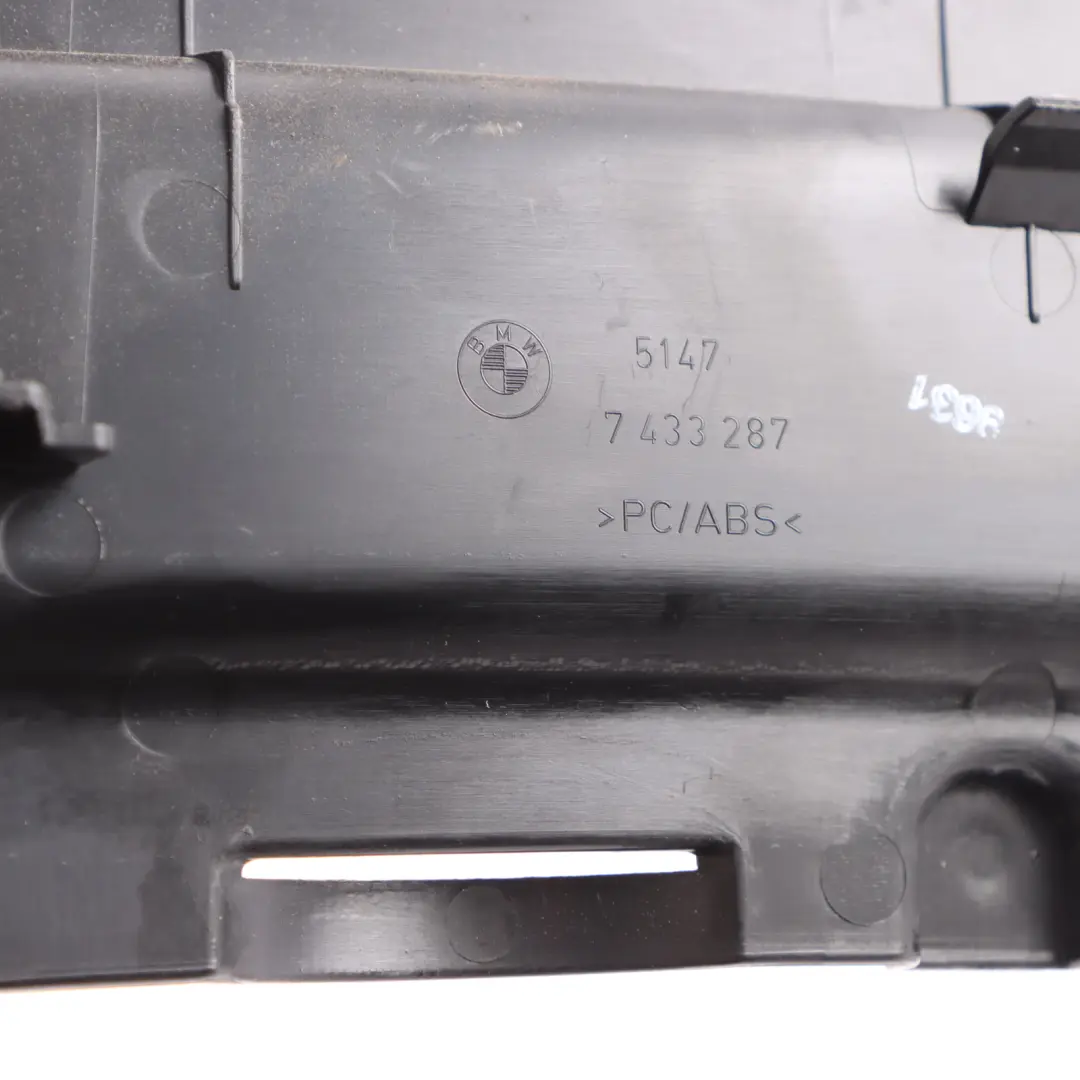 Lower Rear Window Frame Trim Panel Cover to BMW G20 with Part number 7433287 BMW G20 Lower Rear Window Frame Trim Panel Cover - SKU 7433287 - Part number 7433287