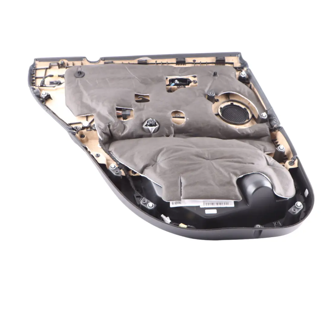 Boczek Drzwi Prawy Tylny Osłona Czarna Skóra do BMW X1 F48 o numerze 7438116 BMW X1 F48 Boczek Drzwi Prawy Tylny Osłona Czarna Skóra - SKU 7438116-1 - Numer Części 7438116