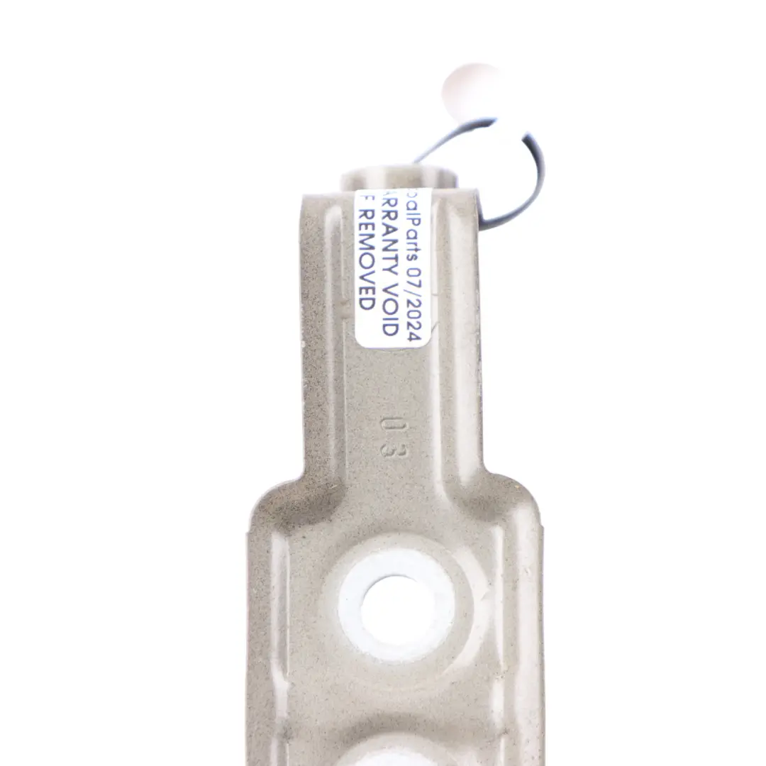 Side Panel 3 Bracket BMW G30 G31 G38 F90 Front Mount Holder Black Sapphire 475 to with Part number 7440418 Side Panel 3 Bracket BMW G30 G31 G38 F90 Front Mount Holder Black Sapphire 475 - SKU 7440418-BS - Part number 7440418