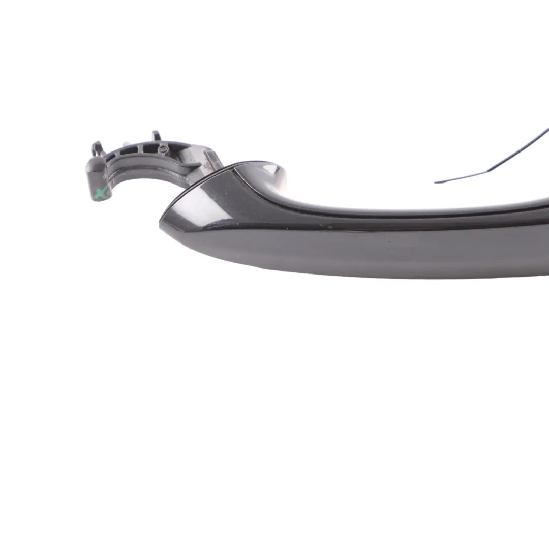 Door Handle Painted Exterior Left Black Sapphire 475 to BMW F90 G30 G31 G32 with Part number 7443019 BMW F90 G30 G31 G32 Door Handle Painted Exterior Left Black Sapphire 475 - SKU 7443019 - Part number 7443019