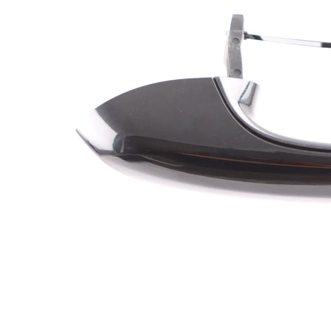 Door Handle Painted Exterior Left Black Sapphire 475 to BMW F90 G30 G31 G32 with Part number 7443019 BMW F90 G30 G31 G32 Door Handle Painted Exterior Left Black Sapphire 475 - SKU 7443019 - Part number 7443019