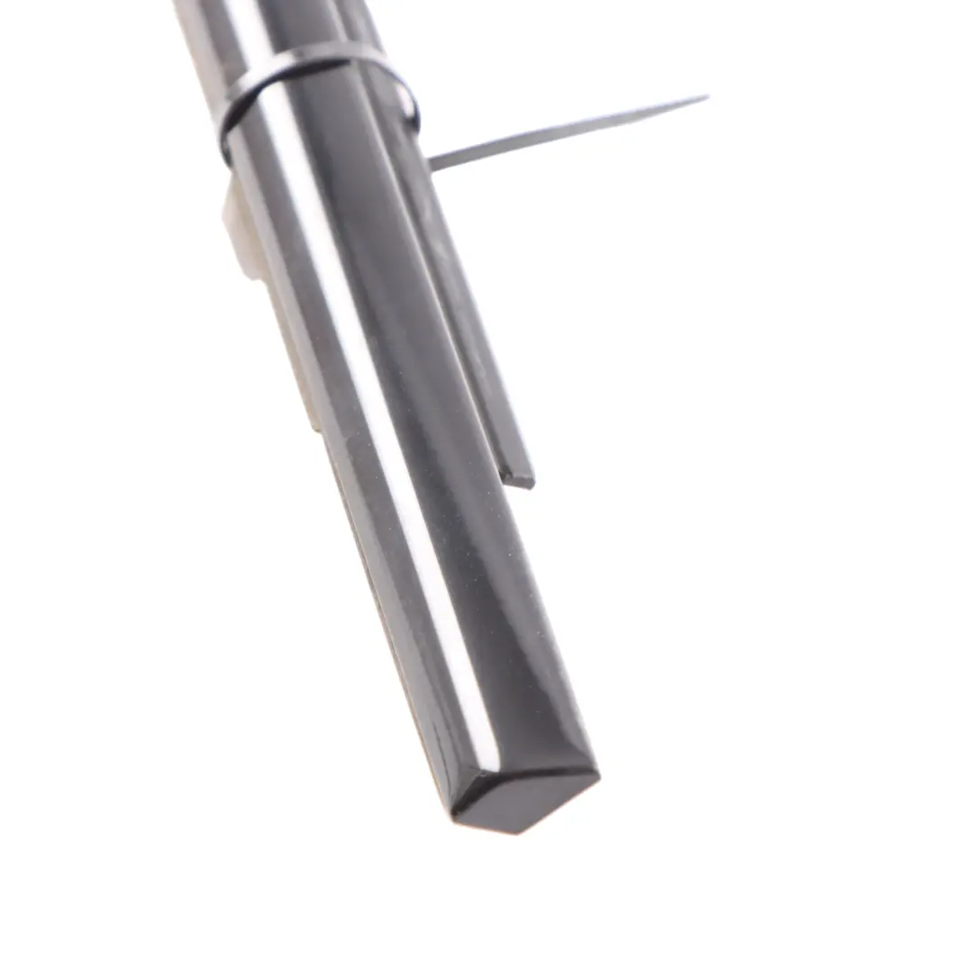 Fensterleiste BMW G20 Hintertür links Zierleiste Hochglanz für mit Teilenummer 7465151 Fensterleiste BMW G20 Hintertür links Zierleiste Hochglanz - SKU 7465151 - Teilenummer 7465151