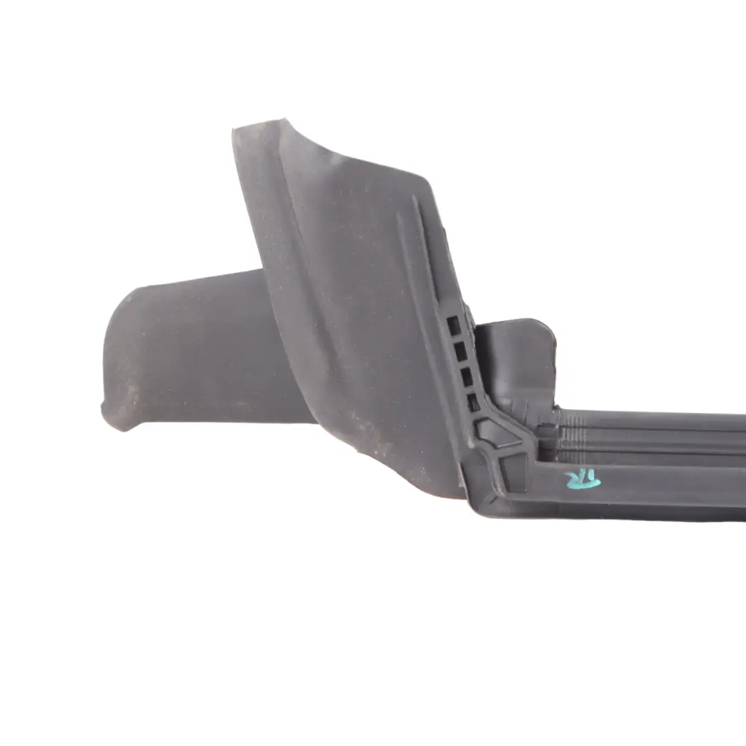 Door Window Seal Rear Right O/S Rubber Gasket to BMW I4 G26 Gran Coupe with Part number 7482952 BMW I4 G26 Gran Coupe Door Window Seal Rear Right O/S Rubber Gasket - SKU 7482952 - Part number 7482952