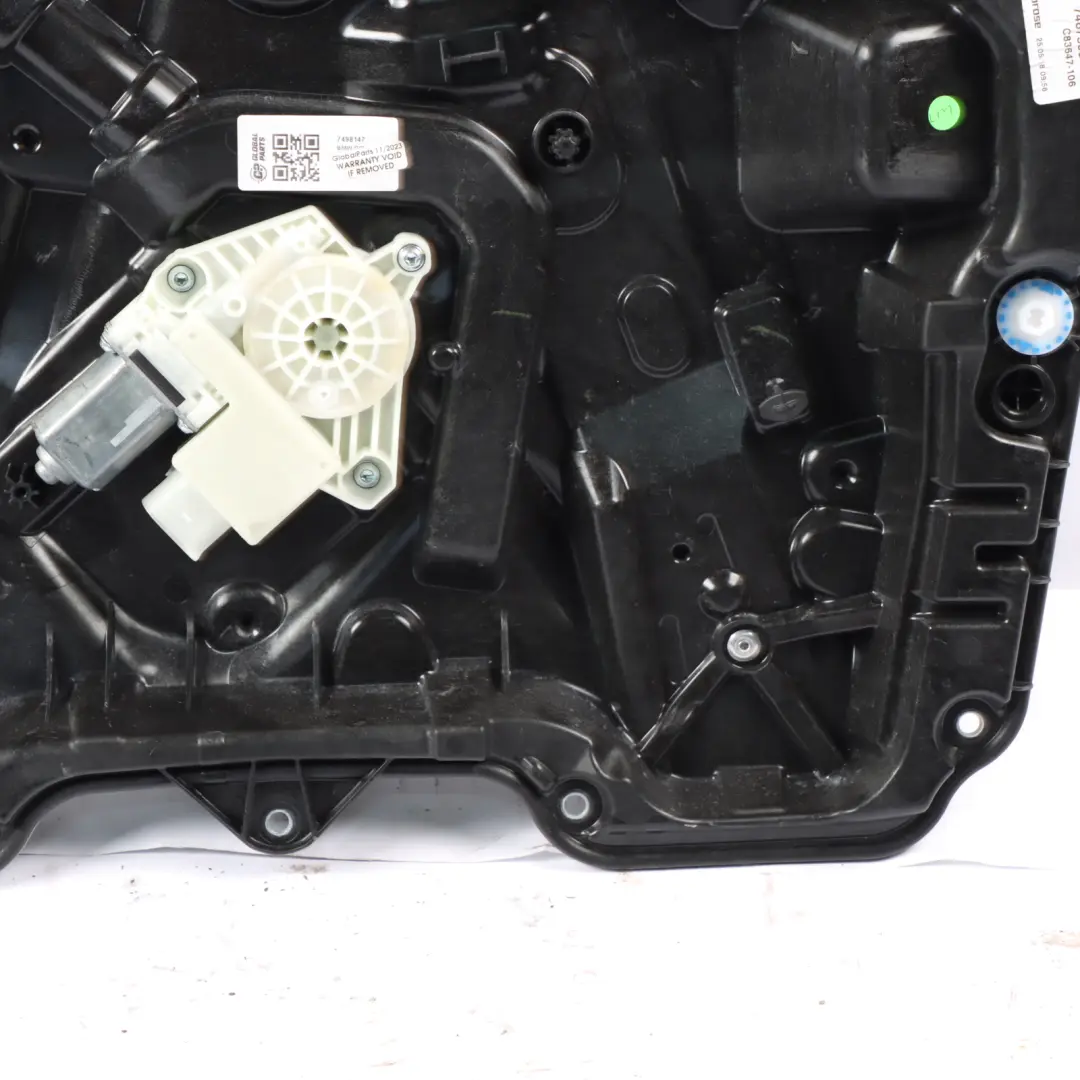 Lifter Carrier BMW G01 Porte avant gauche Window Regulator Carrier pour à propos du numéro de pièce 7498147 Lifter Carrier BMW G01 Porte avant gauche Window Regulator Carrier - SKU 7498147 - Numéro de pièce 7498147