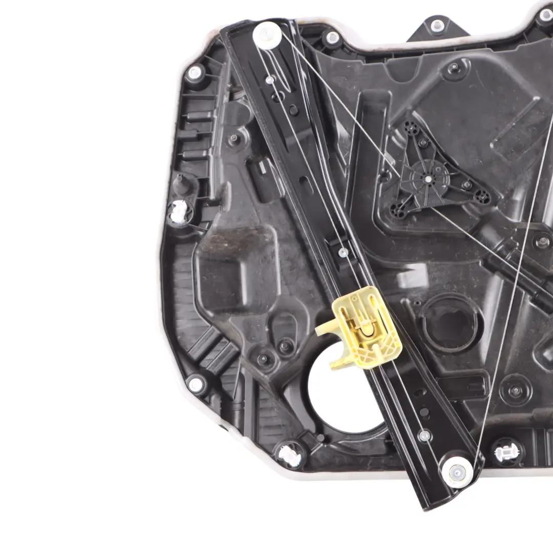 Lifter Carrier BMW G01 Front Door Right Window Regulator Carrier pour à propos du numéro de pièce 7498148 Lifter Carrier BMW G01 Front Door Right Window Regulator Carrier - SKU 7498148 - Numéro de pièce 7498148