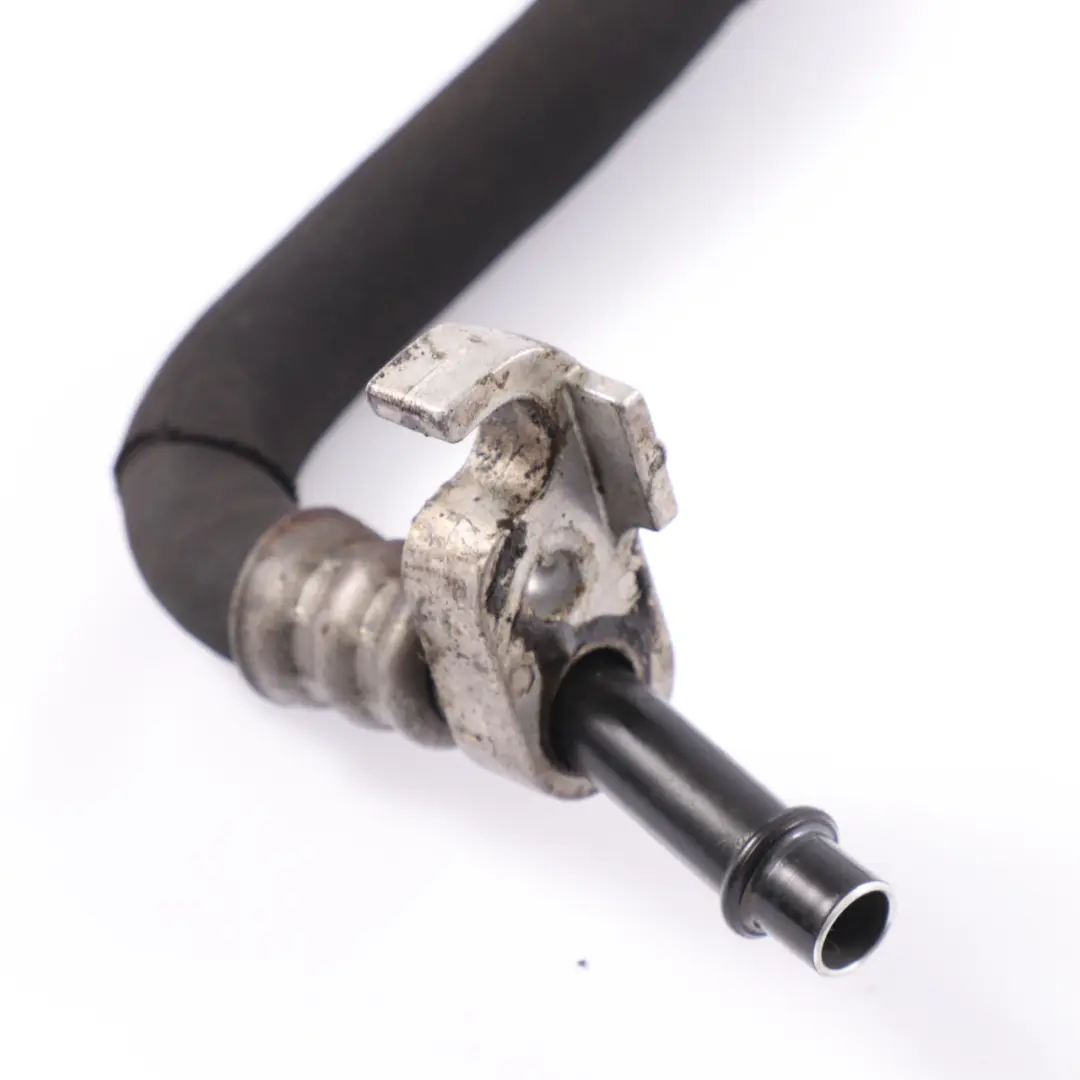 Tuyau de refroidissement d'huile BMW E90 E92 Tuyau de ligne de moteur pour à propos du numéro de pièce 7567207 Tuyau de refroidissement d'huile BMW E90 E92 Tuyau de ligne de moteur - SKU 7567207 - Numéro de pièce 7567207