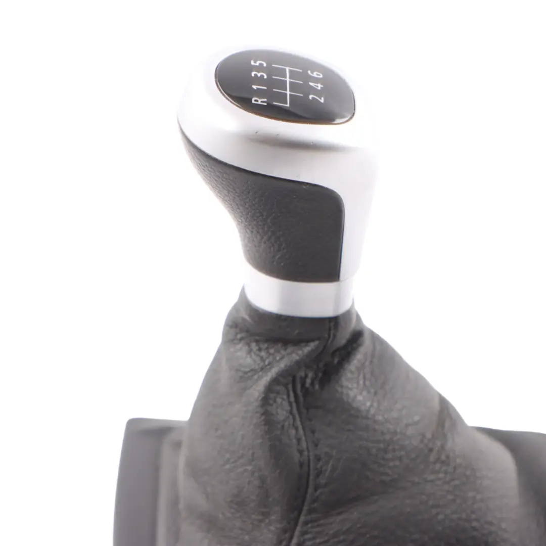 Pomello del cambio con copertura in pelle anello cromato per BMW Z4 E89 con numero di parte 7584548 BMW Z4 E89 Pomello del cambio con copertura in pelle anello cromato - SKU 7584548 - Numero di parte 7584548