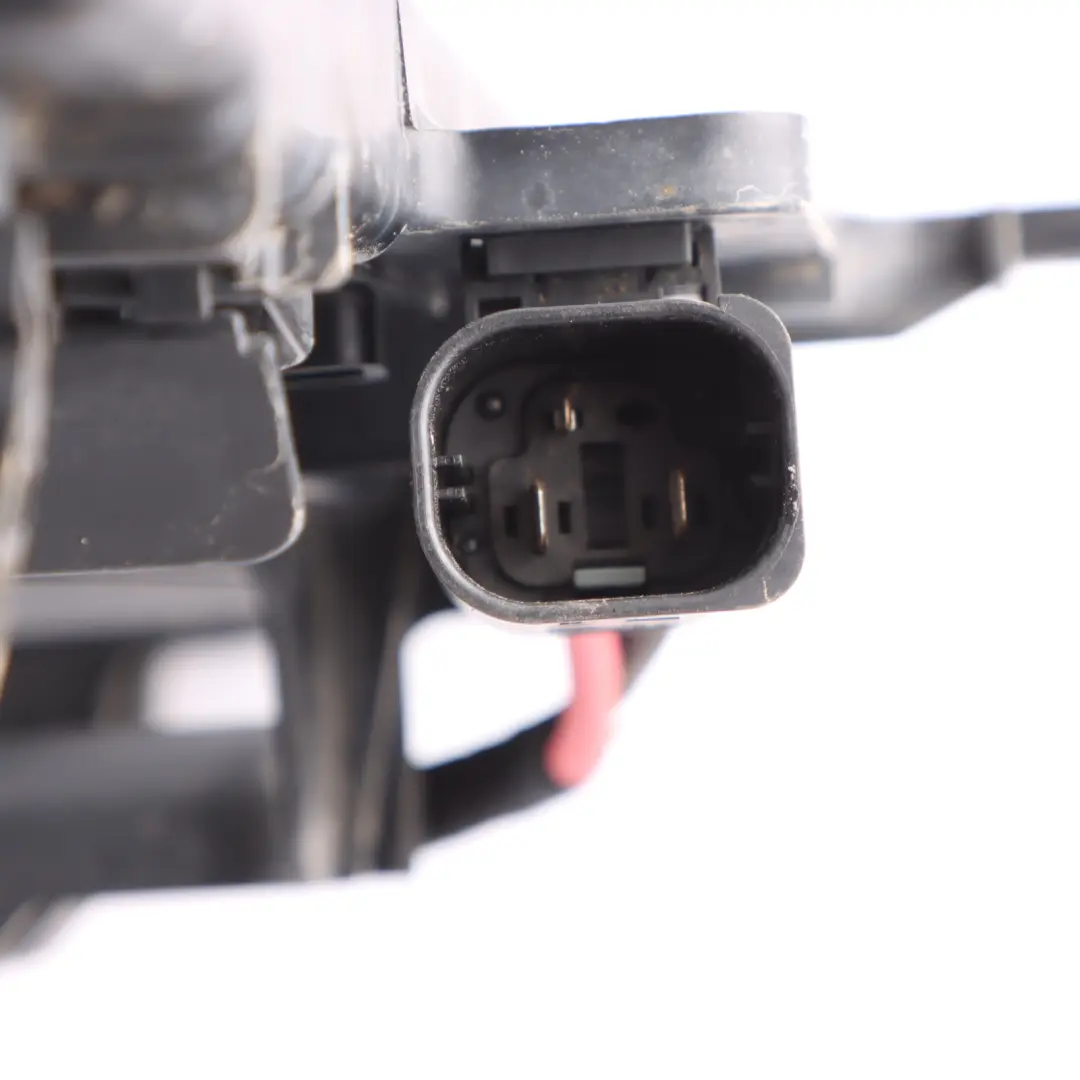 Radiator Fan BMW X5 F15 X6 F16 Engine Cooling Unit Shroud 850W to with Part number 7634471 Radiator Fan BMW X5 F15 X6 F16 Engine Cooling Unit Shroud 850W - SKU 7634471 - Part number 7634471