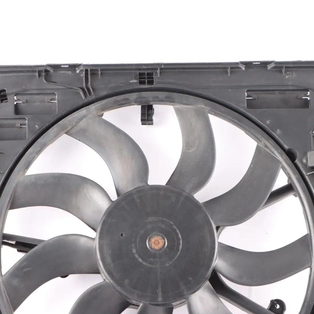 Radiator Fan BMW X5 F15 X6 F16 Engine Cooling Unit Shroud 850W to with Part number 7634471 Radiator Fan BMW X5 F15 X6 F16 Engine Cooling Unit Shroud 850W - SKU 7634471 - Part number 7634471