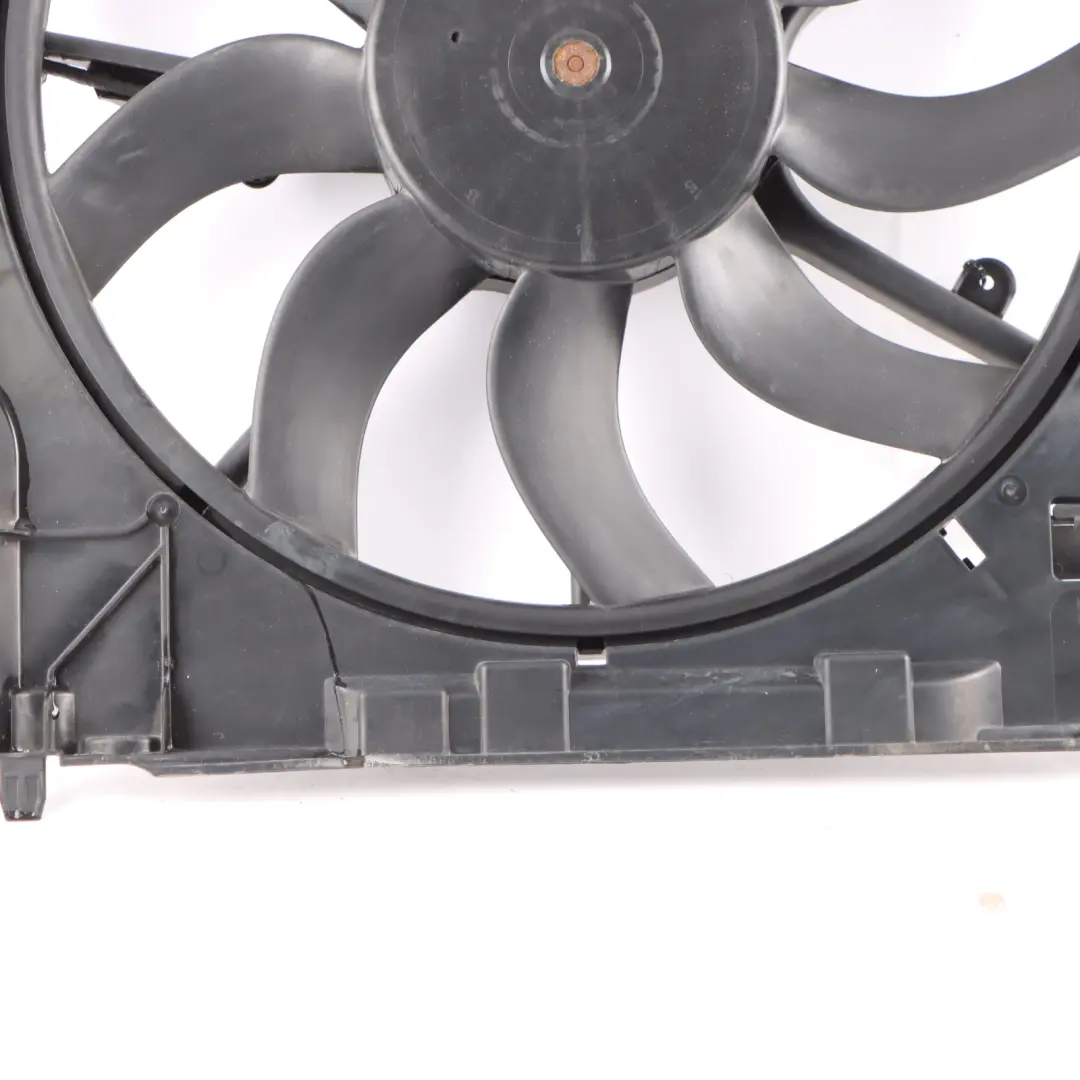 Radiator Fan BMW X5 F15 X6 F16 Engine Cooling Unit Shroud 850W to with Part number 7634471 Radiator Fan BMW X5 F15 X6 F16 Engine Cooling Unit Shroud 850W - SKU 7634471 - Part number 7634471