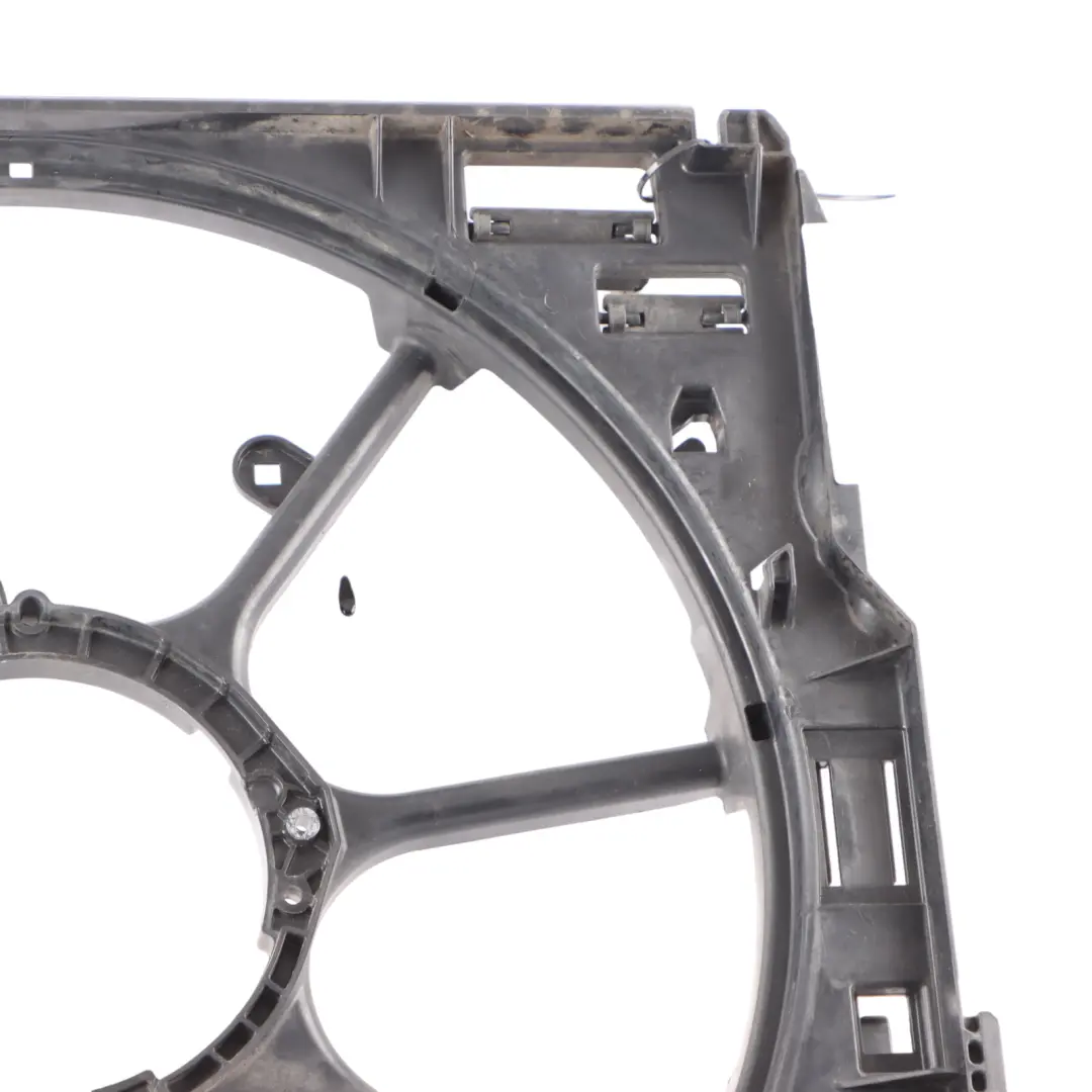 Radiator Fan BMW F10 F11 Engine Cooling Radiator Shroud Cover Frame 850W  - SKU 7647652-2 - Part number 7647652