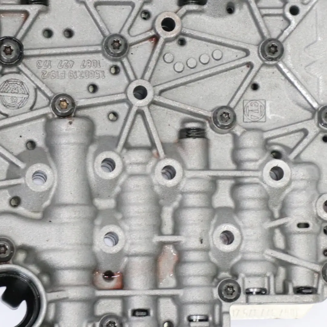 Automatikgetriebe Mechatronik Steuergerät GA8HP45Z für BMW F20 F21 F22 F12 mit Teilenummer 7647849 BMW F20 F21 F22 F12 Automatikgetriebe Mechatronik Steuergerät GA8HP45Z - SKU 7647849 - Teilenummer 7647849