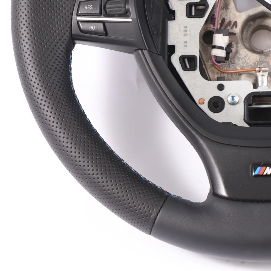 NUOVO in Pelle Nera Assistente Corsia per Volante BMW F10 F11 F12 M Sport con numero di parte 7842809 Volante BMW F10 F11 F12 M Sport NUOVO in Pelle Nera Assistente Corsia - SKU 7842809-1 - Numero di parte 7842809