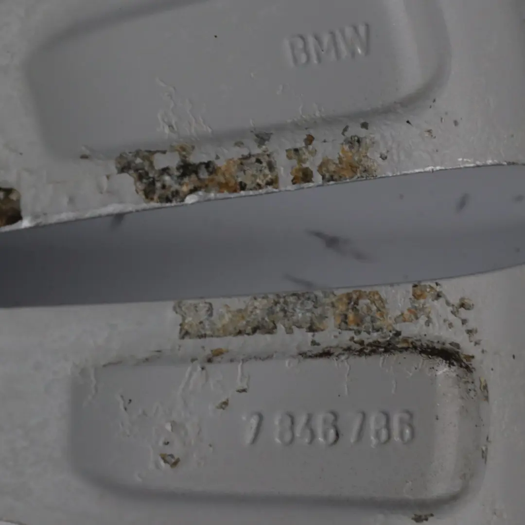 Jante BMW X5 F15 Silver Alloy 19" M Double Spoke 467 9J ET:37 7846787 pour à propos du numéro de pièce 7846786 Jante BMW X5 F15 Silver Alloy 19" M Double Spoke 467 9J ET:37 7846787 - SKU 7846786-2 - Numéro de pièce 7846786