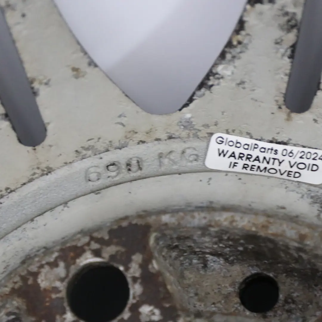 Felga Aluminiowa Srebrna 18" 8J ET:47 M Double Spoke 135 VIA do BMW E46 Z4 E85 o numerze 7896470 BMW E46 Z4 E85 Felga Aluminiowa Srebrna 18" 8J ET:47 M Double Spoke 135 VIA - SKU 7896470-VIA - Numer Części 7896470