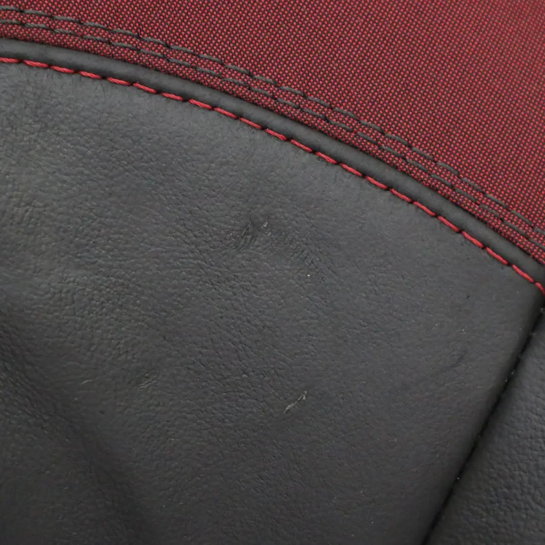 Dinamica Rosso Nero Mezza pelle Schienale posteriore sinistro per MINI F56 JCW con numero di parte 7939575 MINI F56 JCW Dinamica Rosso Nero Mezza pelle Schienale posteriore sinistro - SKU 7939575 - Numero di parte 7939575
