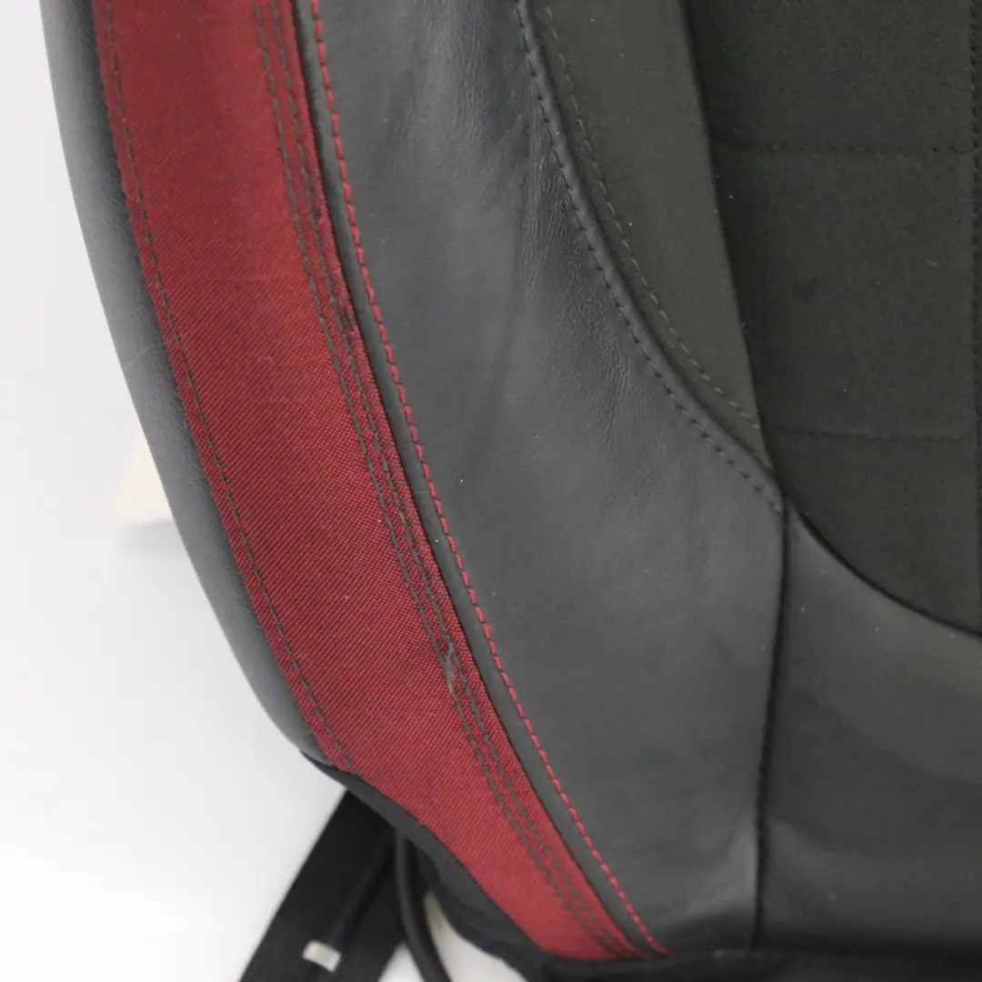 Dossier Siège Sport Avant Droit Dinamica Rouge Noir Demi Cuir pour Mini F56 JCW à propos du numéro de pièce 7946502 Mini F56 JCW Dossier Siège Sport Avant Droit Dinamica Rouge Noir Demi Cuir - SKU 7946502 - Numéro de pièce 7946502