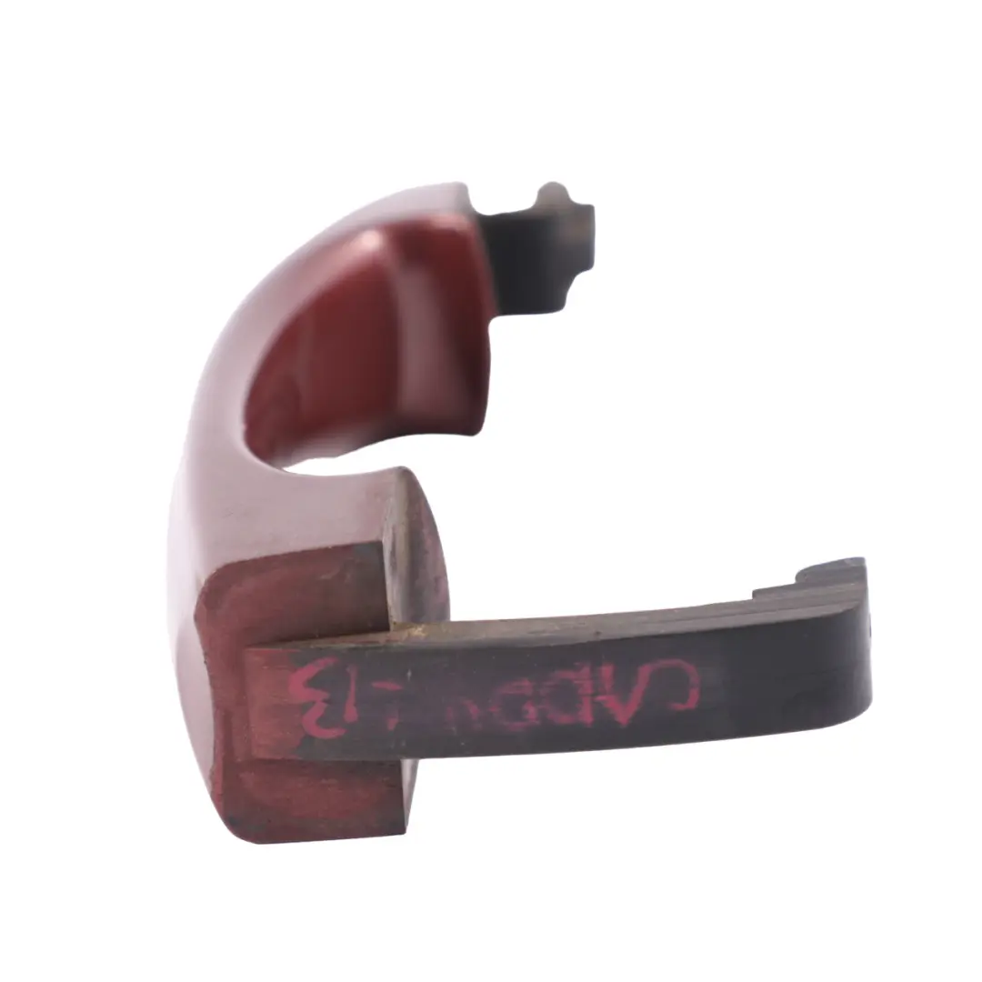 Tirador puerta trasera izquierda Lava Red Metallic 7E0843703A para Volkswagen Caddy con número de pieza 7E0843703A-LAV Volkswagen Caddy Tirador puerta trasera izquierda Lava Red Metallic 7E0843703A - SKU 7E0843703A-LL3U - Número de pieza 7E0843703A-LAV